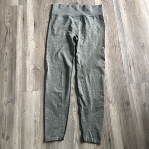 Pink Activewear Sage Green/Grey Leggings With Pockets Size Medium